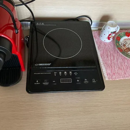 Small Apartment, Great View! فيريا