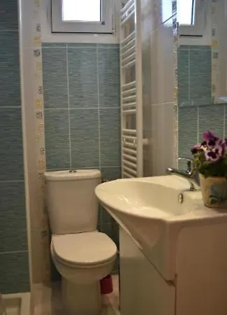 Small Apartment, Great View! شقة فيريا