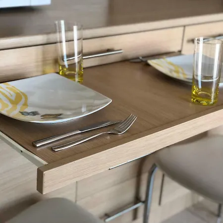 Small Apartment, Great View! شقة *